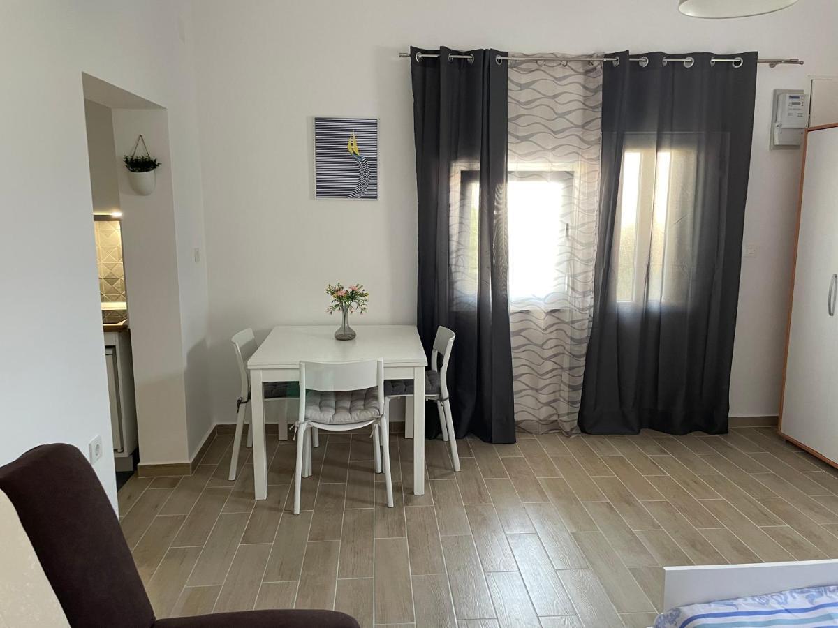 Apartments Anka Pag Паг Экстерьер фото